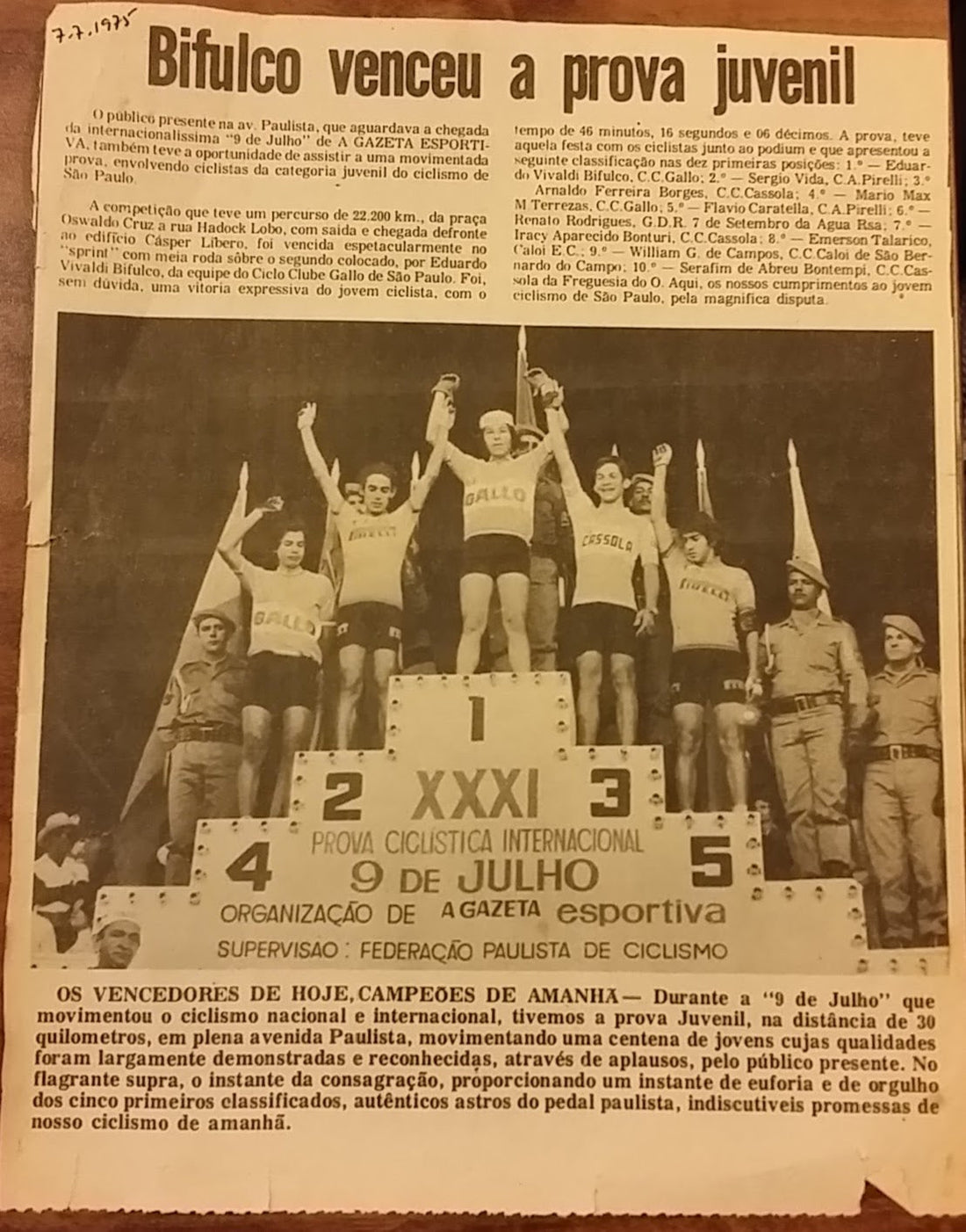 1975 newspaper article showing Ed Bifulco winning a youth cycling race in São Paulo, Brazil.